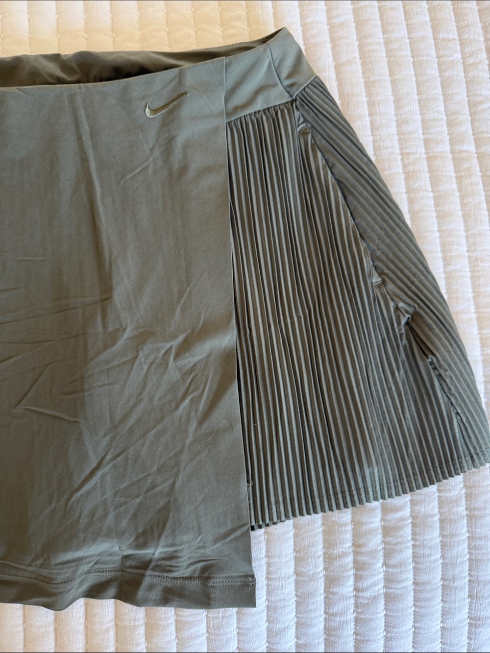 Nike Olive Green Pleated-Panel Athletic Skort - Picture 2 of 4